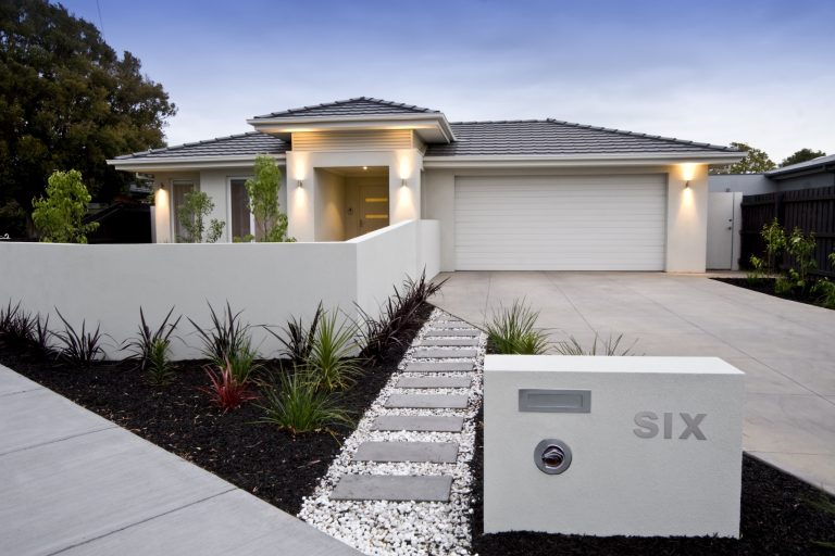 Custom new home built by Larsen's Lifestyle Constructions