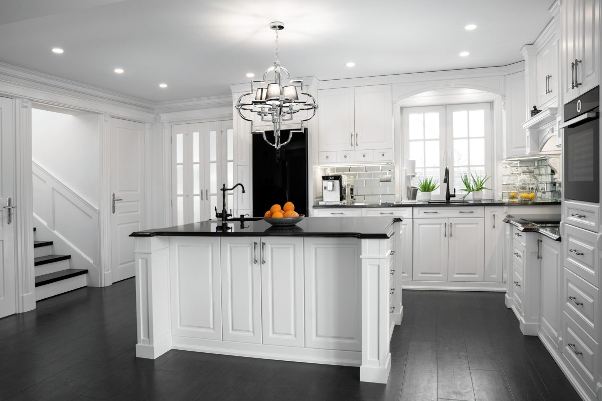 Beautiful, hampton style, wooden kitchen with large island